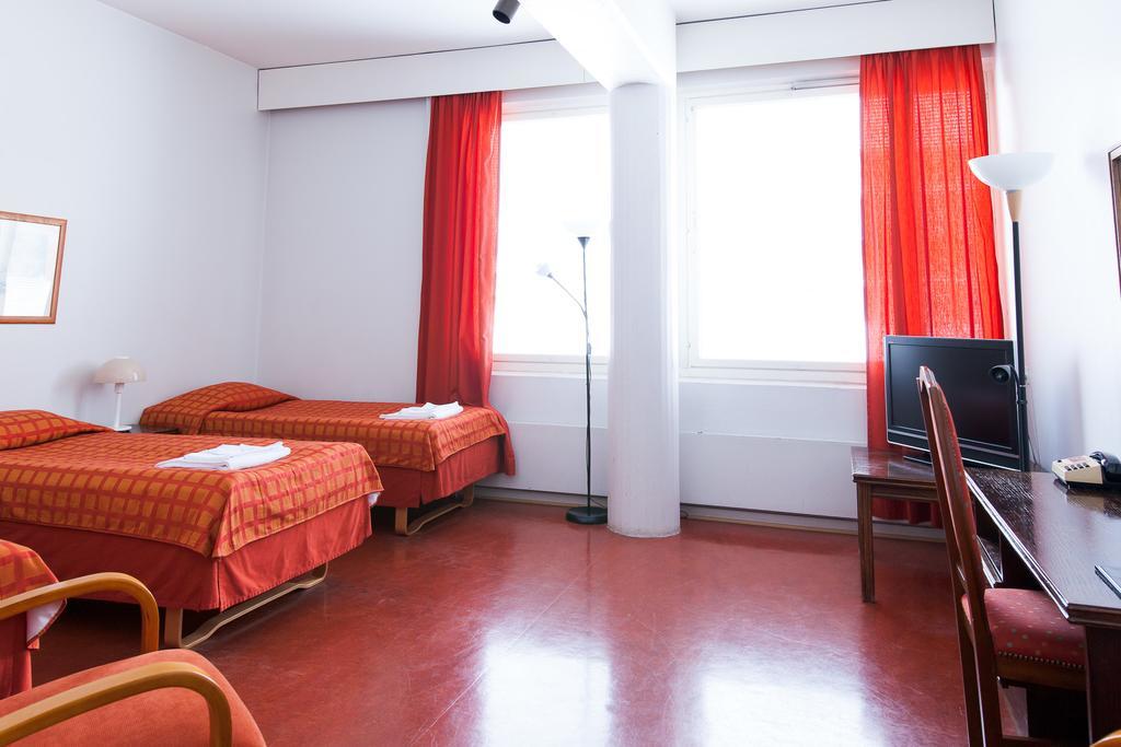 Aadankosio Hotel Joensuu Eksteriør billede