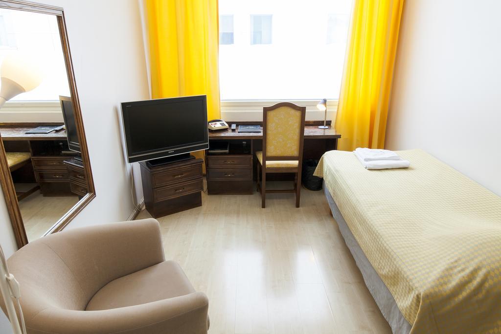 Aadankosio Hotel Joensuu Eksteriør billede